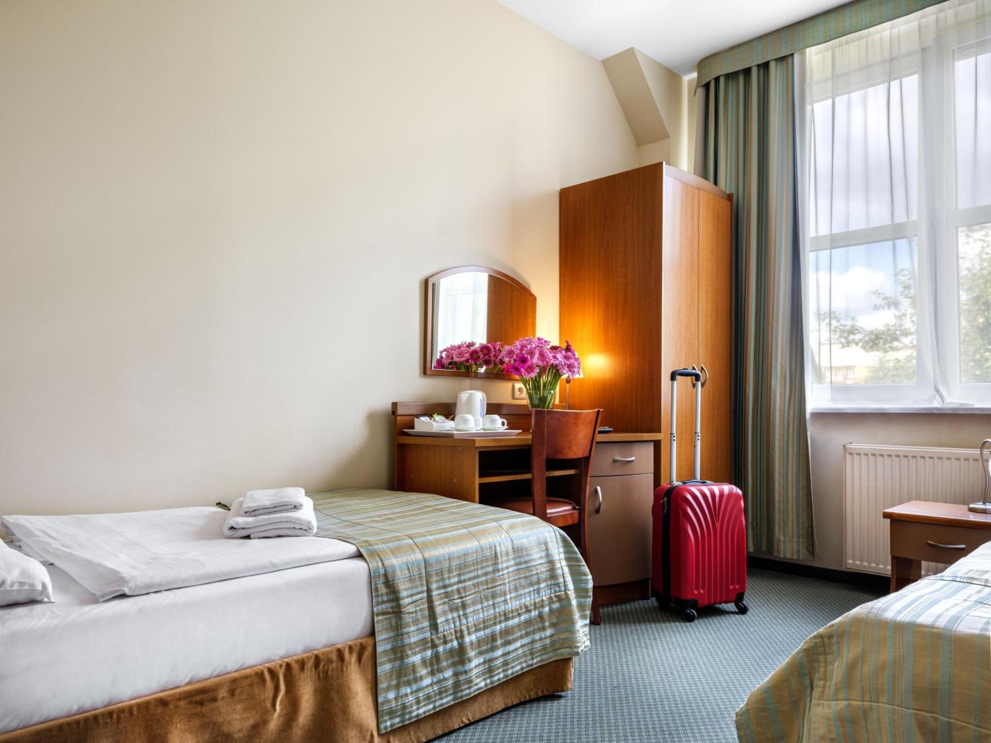Hotel Galicya Cracovie Extérieur photo